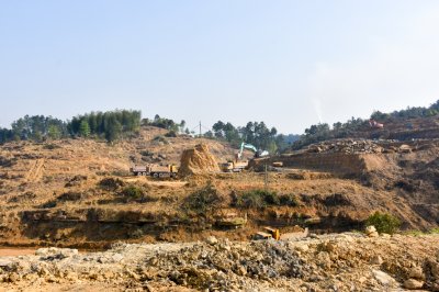 內江市副市長陳朗調研船石湖運動特色小鎮(zhèn)