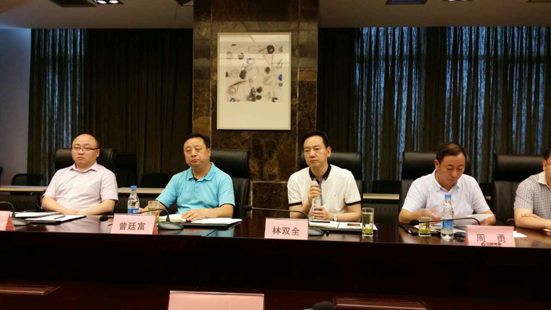 資中縣領(lǐng)導(dǎo)蒞臨川威  政企合作謀發(fā)展(圖1)