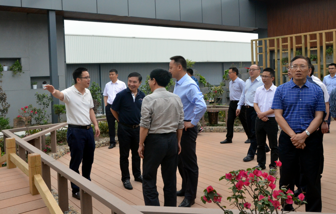 威遠(yuǎn)縣委書(shū)記張勇節(jié)日期間到川威連界區(qū)域調(diào)研(圖3)