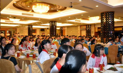 川威集團(tuán)慰問(wèn)競(jìng)力學(xué)校高考考生