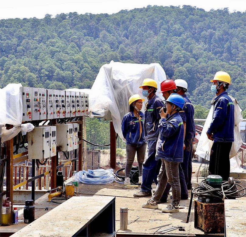 聯(lián)鑫礦業(yè)秀水河一段破碎與球磨搬遷項目800t/h破碎生產線帶負荷試運轉成功(圖4)