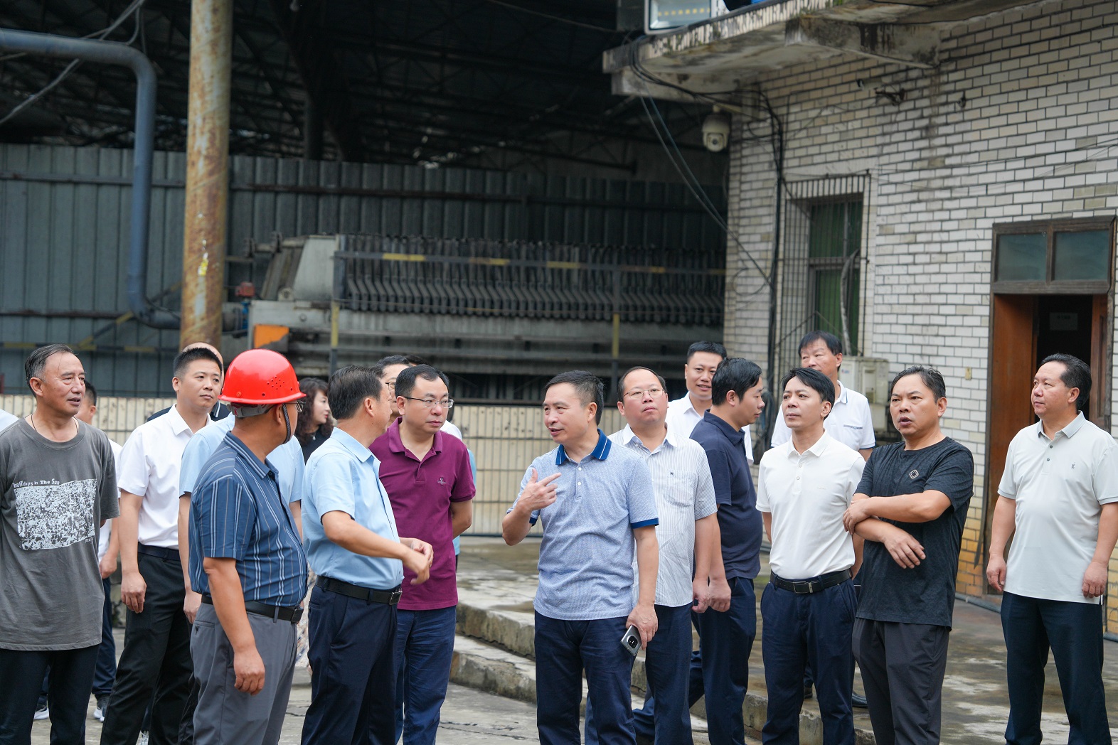 王勁董事長中秋佳節(jié)深入一線慰問調(diào)研(圖2)