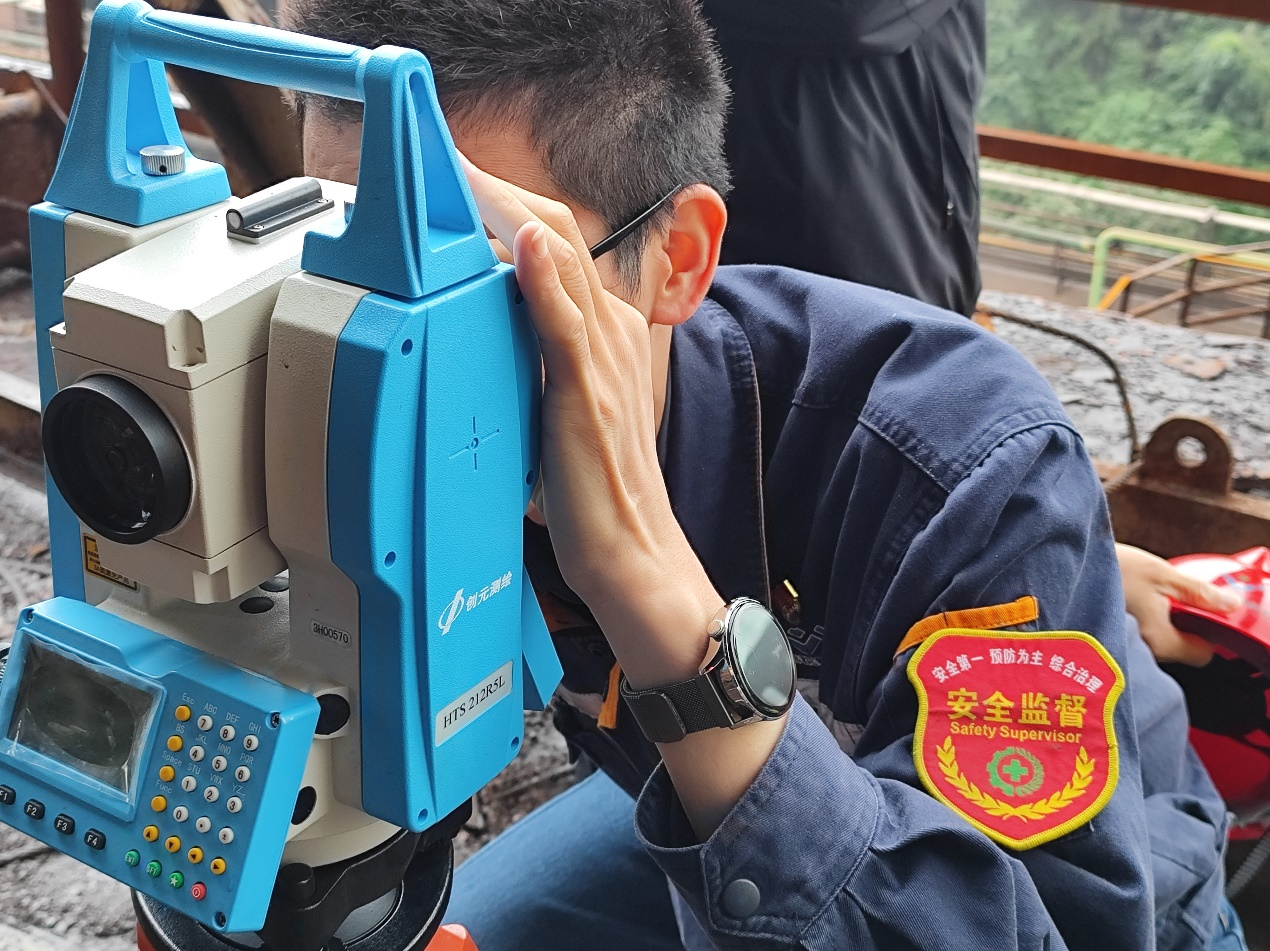 凝心聚力譜新篇 全面復(fù)產(chǎn)創(chuàng)佳績——釩鈦科技4#高爐順利點(diǎn)火開爐(圖2)