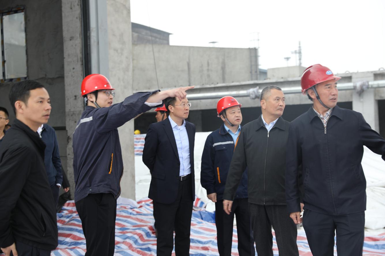 市人大常委會副主任曾云忠、市政府副市長畢勝到川威調(diào)研督導(dǎo)超低排放改造推進(jìn)情況(圖2)