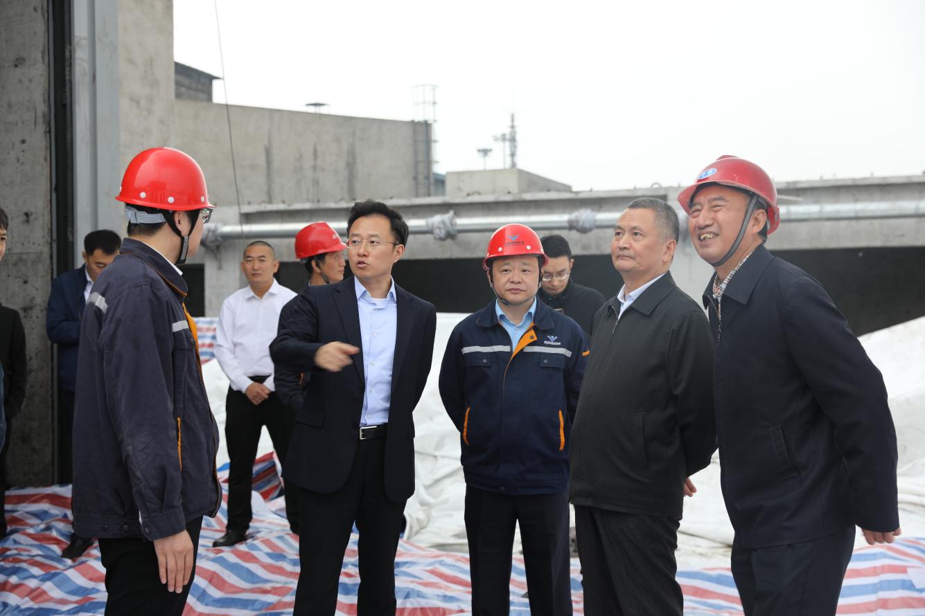 市人大常委會副主任曾云忠、市政府副市長畢勝到川威調(diào)研督導(dǎo)超低排放改造推進(jìn)情況(圖3)